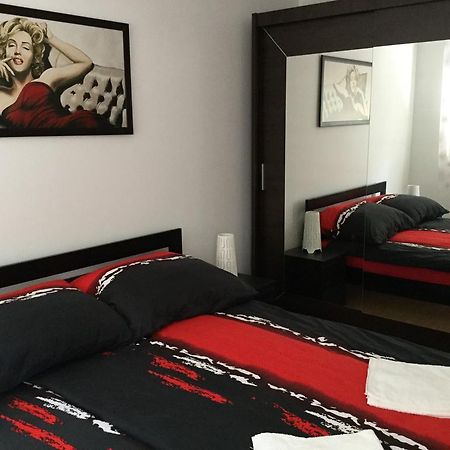 Adam'S Apartment And Free Parking ブダペスト エクステリア 写真