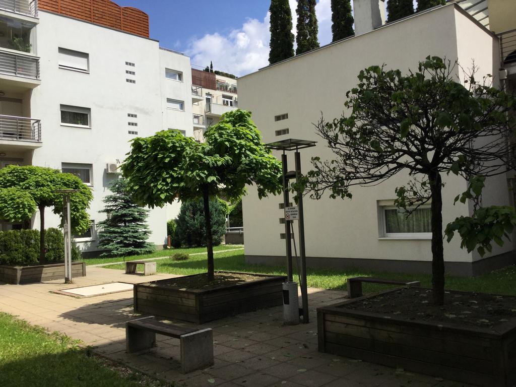 Adam'S Apartment And Free Parking ブダペスト エクステリア 写真